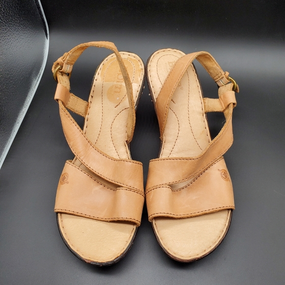 Born Size 8 Leather Wedges (NWOB) - Picture 2 of 5